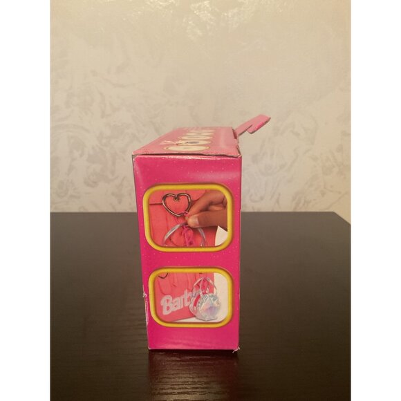 Barbie Swim N Dive Accessory Set With Bag Shoes & Surprise Items For Dolls - Picture 4 of 6